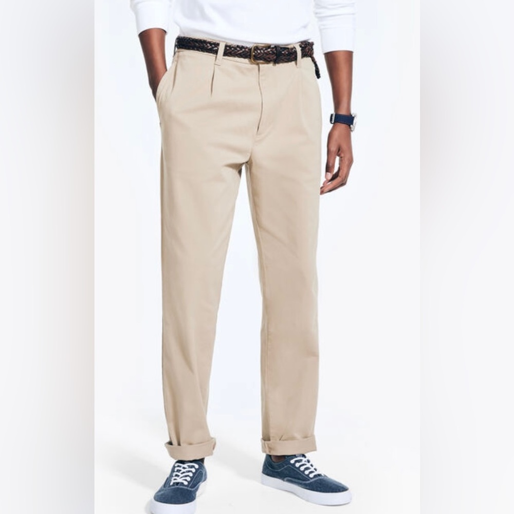 Nautica Men’s True Khaki Pleated Pants - Size 32/34